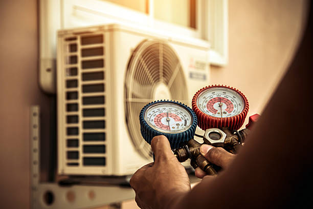 Professional Heat Pump Repair technician working in Cecilia, LA